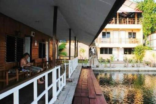 фото отеля Tamarind Guesthouse Kanchanaburi