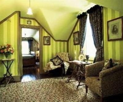 фото отеля Corinda's Cottages