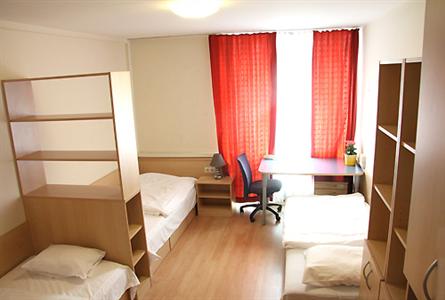 фото отеля Strawberry Youth Hostel Mittelgasse