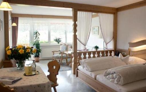 фото отеля Hotel Dernbachtal