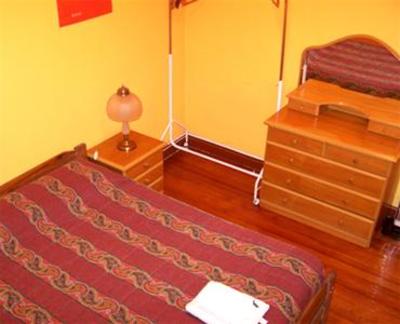 фото отеля Serrano 1111 Hostel