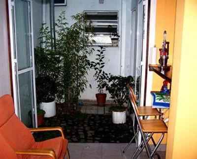 фото отеля Serrano 1111 Hostel