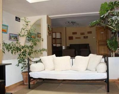 фото отеля Hostellerie Du Luberon Vaugines