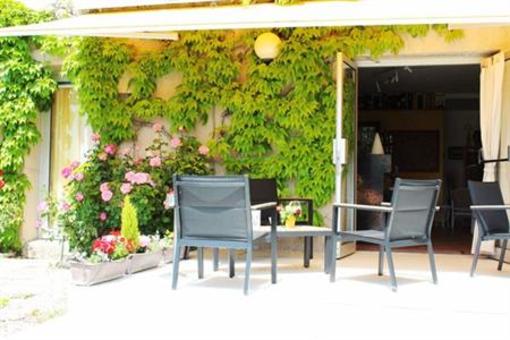 фото отеля Hostellerie Du Luberon Vaugines