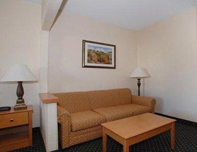 фото отеля Comfort Inn Coralville