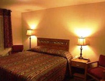 фото отеля Lake Country Inn