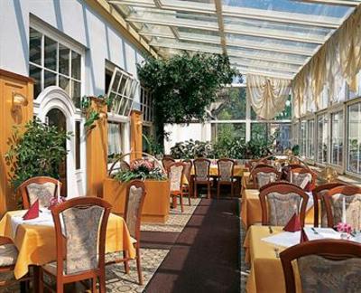 фото отеля Hotel Restaurant Kurhaus Klotzsche Dresden