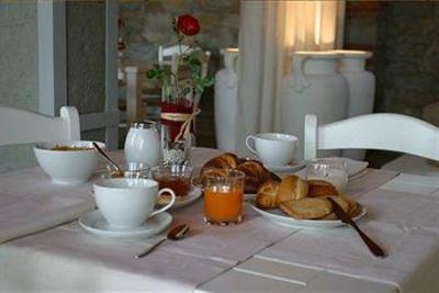 фото отеля Villa Cassia Di Baccano Loro Ciufenna
