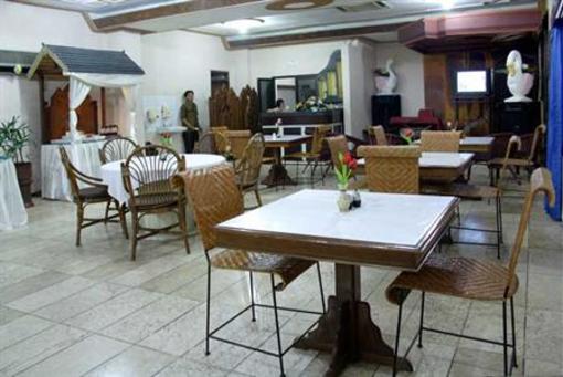 фото отеля Kusuma Kartikasari Hotel