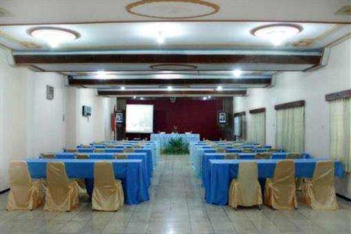 фото отеля Kusuma Kartikasari Hotel