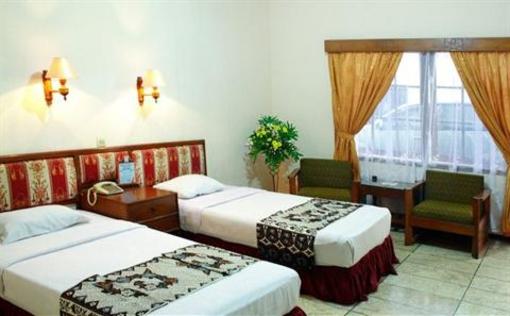 фото отеля Kusuma Kartikasari Hotel