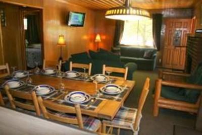фото отеля Honey Bear Lodge & Cabins