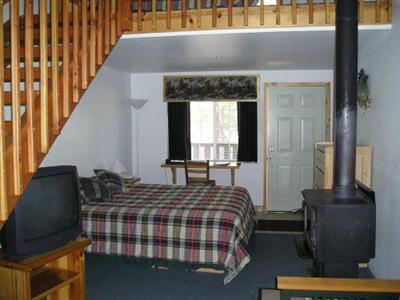 фото отеля Honey Bear Lodge & Cabins