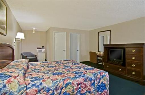 фото отеля Americas Best Value Inn Neptune