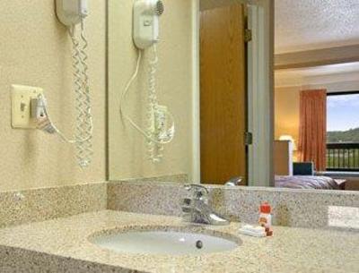 фото отеля Super 8 Knoxville East