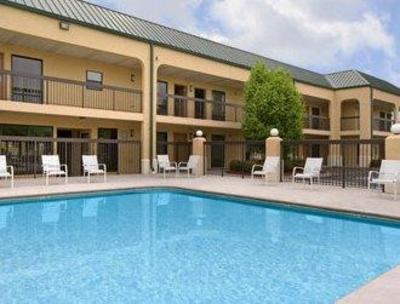 фото отеля Super 8 Knoxville East