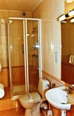 фото отеля Pod Lipami Centrum Bankietowo Konferencyjne Hotel Legowo
