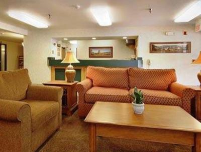 фото отеля Super 8 Motel Wheeling