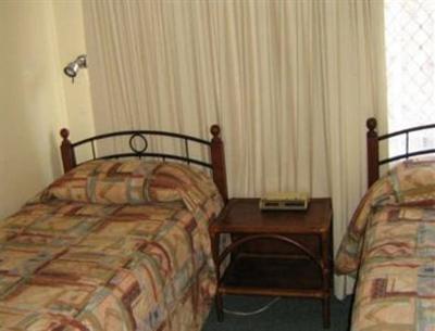 фото отеля Jadon Place Holiday Apartments