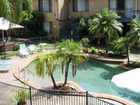 фото отеля Jadon Place Holiday Apartments
