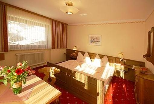 фото отеля Unterellmau Hotel Saalbach-Hinterglemm
