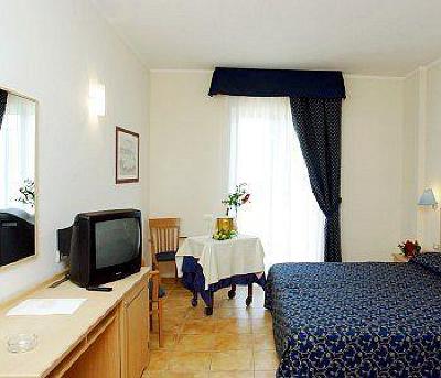 фото отеля Hotel I Melograni Vieste