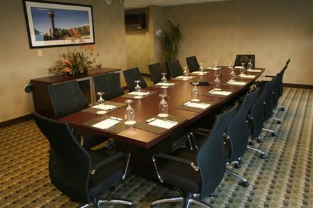 фото отеля Holiday Inn World's Fair Park