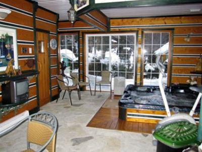 фото отеля Chaumiere des Tourelles Gite & Chalet