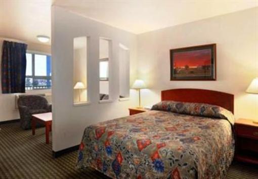 фото отеля Travelodge Hotel Weyburn