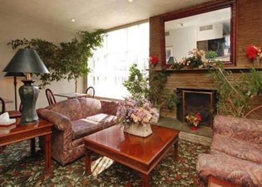 фото отеля Poughkeepsie Inn