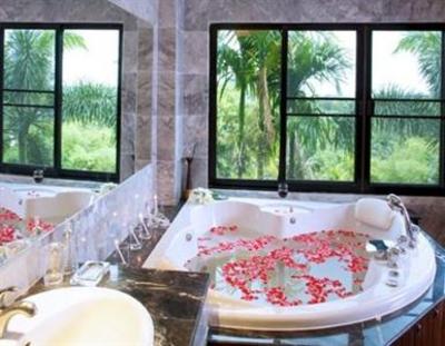 фото отеля Thara Bayview Private Pool Villa