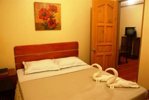 фото отеля Gloreto Guest House