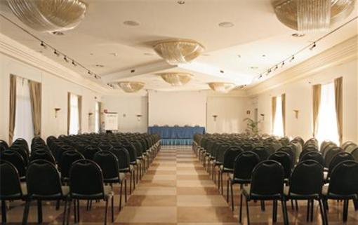 фото отеля Grand Hotel Delle Terme Re Ferdinando