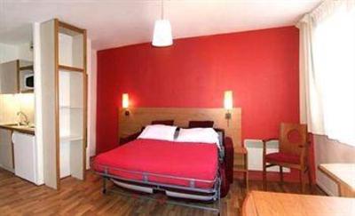 фото отеля Séjours & Affaires Marie Curie Residence Grenoble