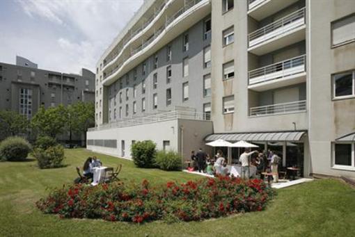 фото отеля Séjours & Affaires Marie Curie Residence Grenoble
