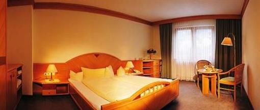 фото отеля Hotel Weisseespitze