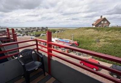 фото отеля Hotel Meyer Bergen aan Zee