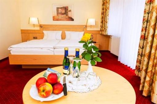 фото отеля Sonnenhof Hotel Bad Wildbad
