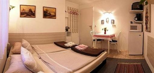 фото отеля Lakeside Bed & Breakfast Berlin - Pension Am See