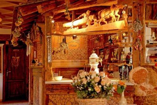 фото отеля Kis Tirol Etterem & Fogado
