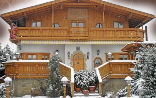 фото отеля Kis Tirol Etterem & Fogado
