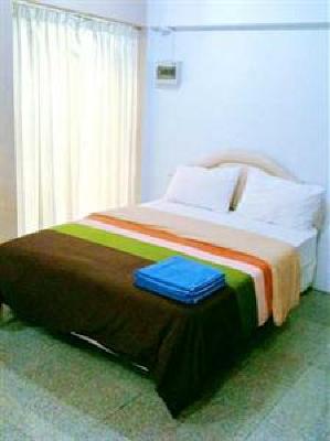фото отеля Banglumpoo Place Guest House Bangkok