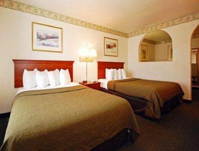 фото отеля Quality Suites Tulsa