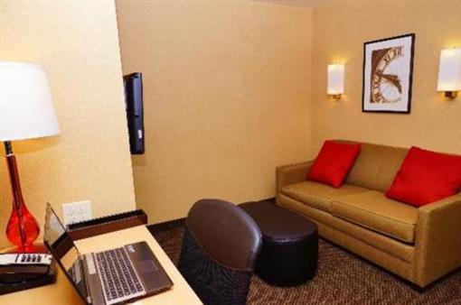 фото отеля Cambria Suites Rapid City