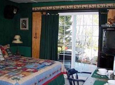 фото отеля Alaska Beach House Bed and Breakfast