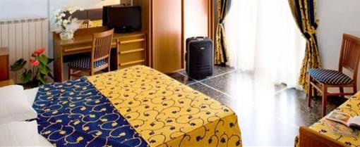 фото отеля Albergo Mediterraneo Laigueglia