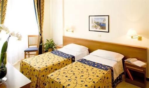 фото отеля Albergo Mediterraneo Laigueglia