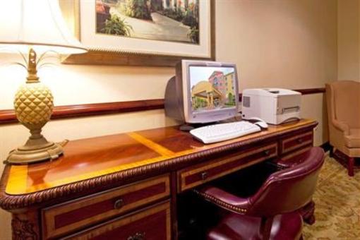 фото отеля Holiday Inn Express Hotel & Suites Orange