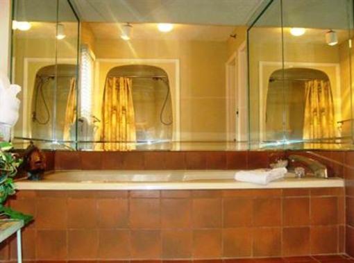 фото отеля ResortQuest Vacation Rentals Cabana Club Destin
