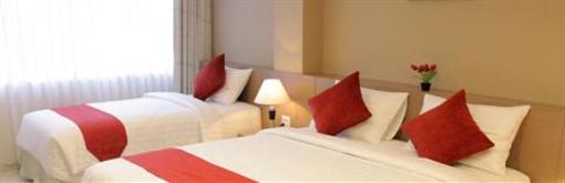 фото отеля Sweet Karina Hotel Bandung